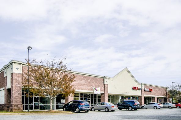 SPARTANBURG CORNERS: 200 Dawn Redwood Dr, Spartanburg, SC 29307